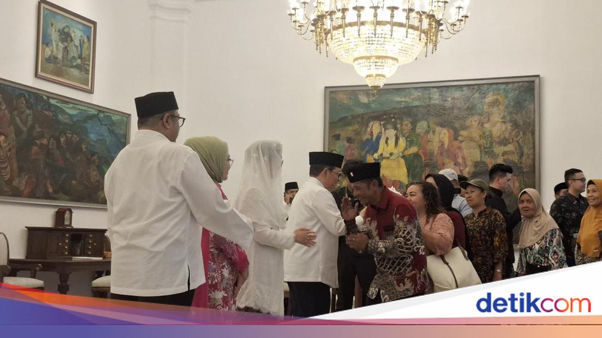 Pramono Gelar Open House, Warga Mulai Berdatangan ke Balai Kota Jakarta