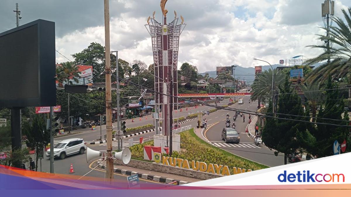 One Way Puncak Arah Jakarta Berlaku Siang Ini, Kendaraan Roda Empat Dialihkan