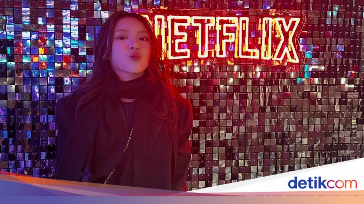 Tiara Andini Lebaran di Korea Sambil Nonton Live Comeback BTS