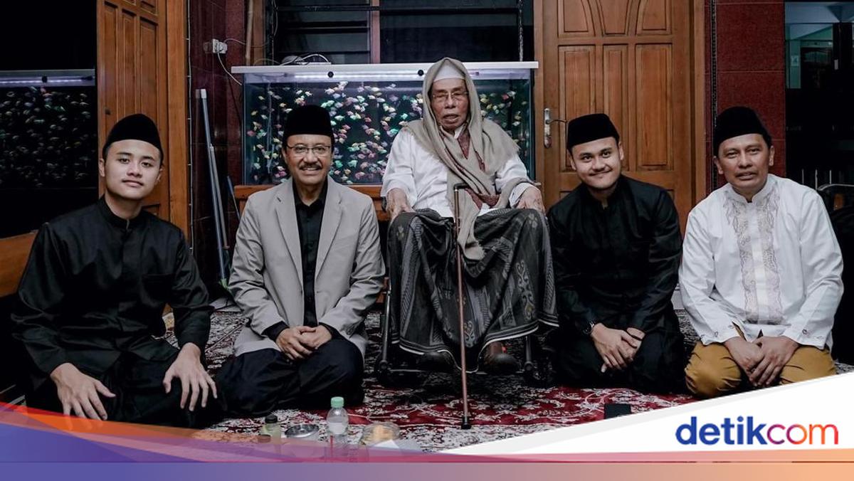 Sowan Kiai-kiai, Gus Ipul: Idulfitri Jadi Momen Silaturahmi &amp; Berkah