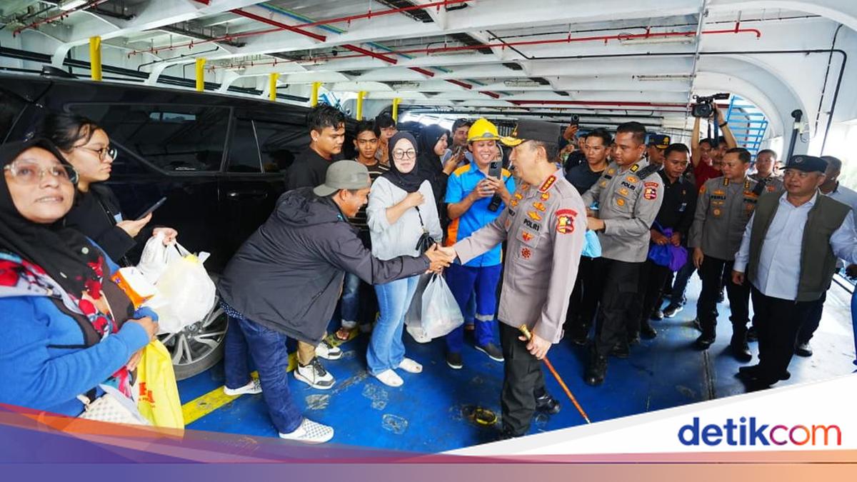 Kapolri Tinjau Pelabuhan Bakauheni, Pastikan Arus Balik Lancar