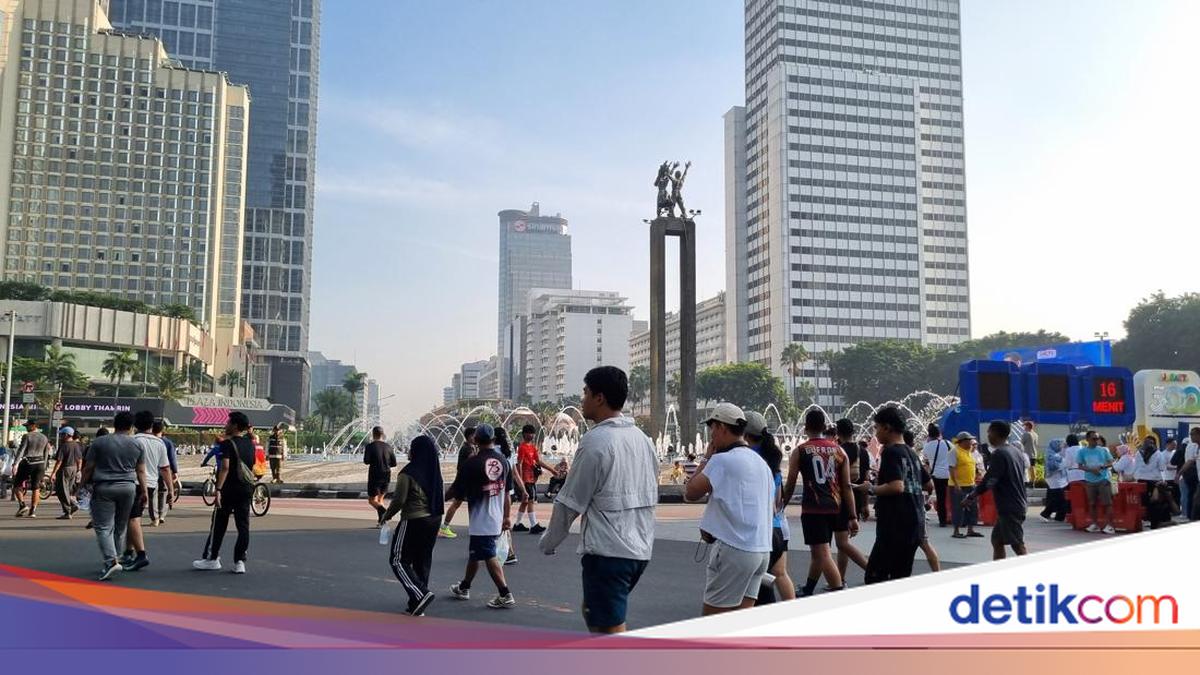 Warga Antusias Olahraga di CFD HI Usai Libur Lebaran: Bakar Opor-Rendang