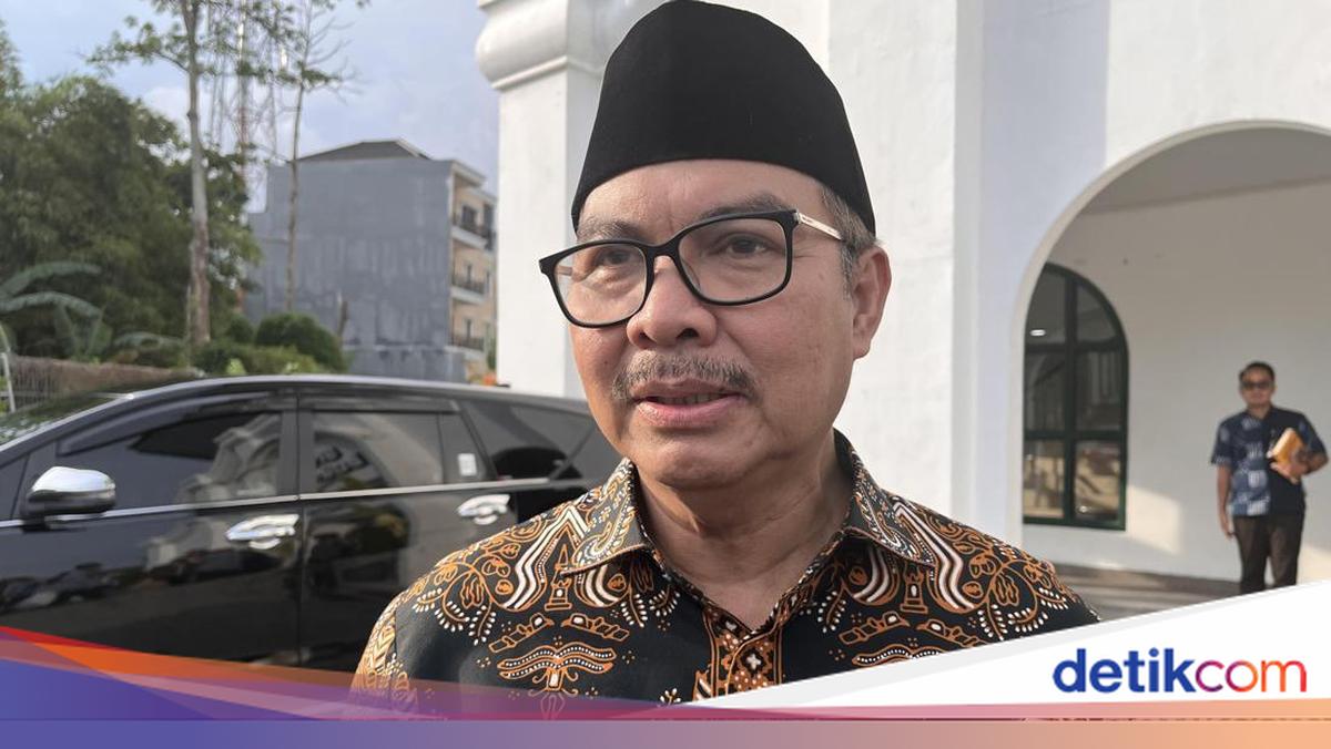 Wali Kota Jogja Hasto Wardoyo akan melakukan sweeping ke tempat-tempat jasa penitipan anak imbas terungkapnya kasus dugaan penganiayaan anak-anak di daycare Little Aresha di Umbulharjo, Kota Jogja.

Via @detikjogja_