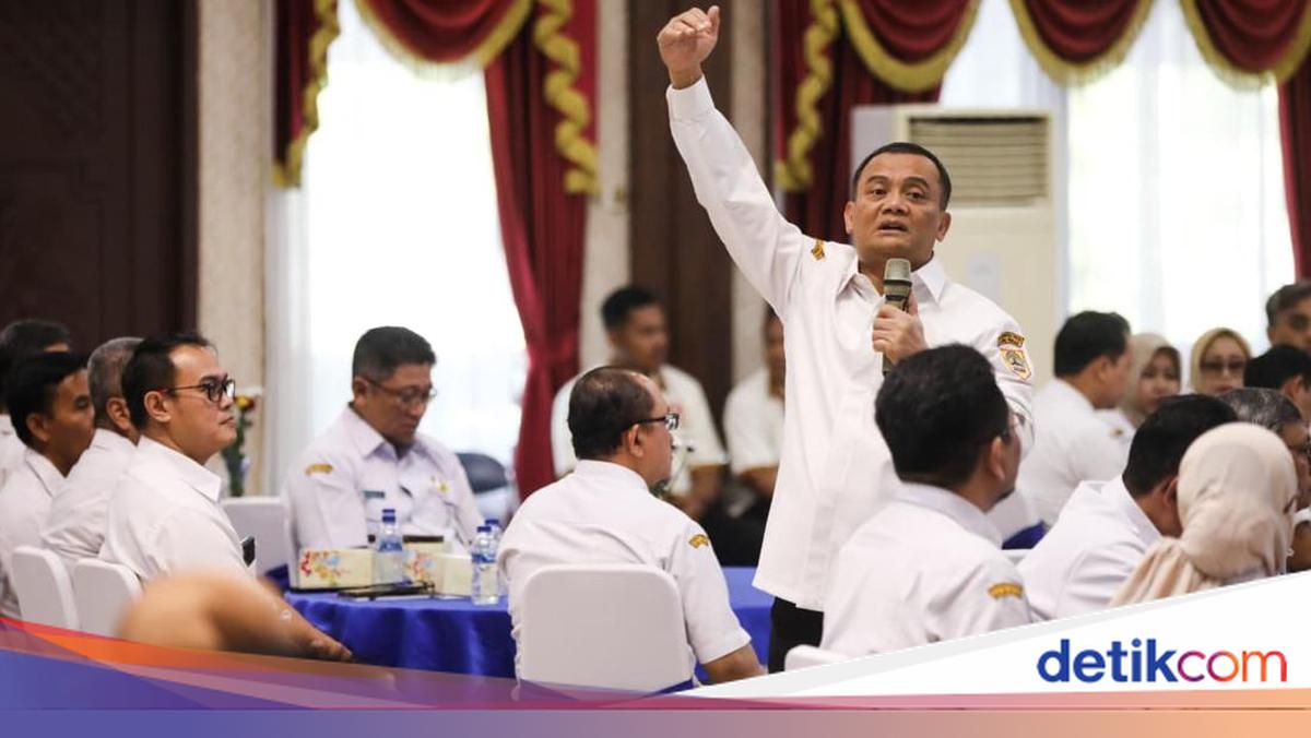 Gubernur Jateng Ahmad Luthfi Minta ASN Jadi Pemecah Masalah Bagi Masyarakat