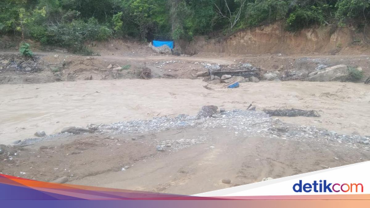 Jembatan Darurat Hanyut Imbas Hujan Deras, 10 Desa di Aceh Tengah Terisolasi