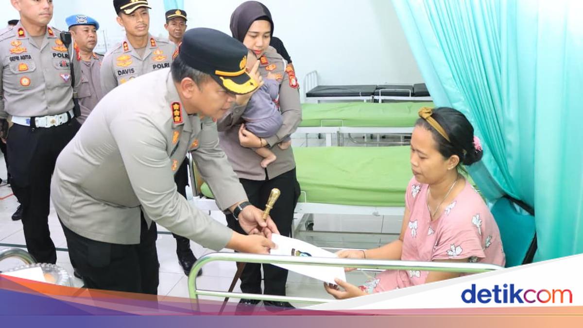 Wujud Empati Polri, Kapolres Jenguk Korban Kebakaran SPBE Cimuning Bekasi