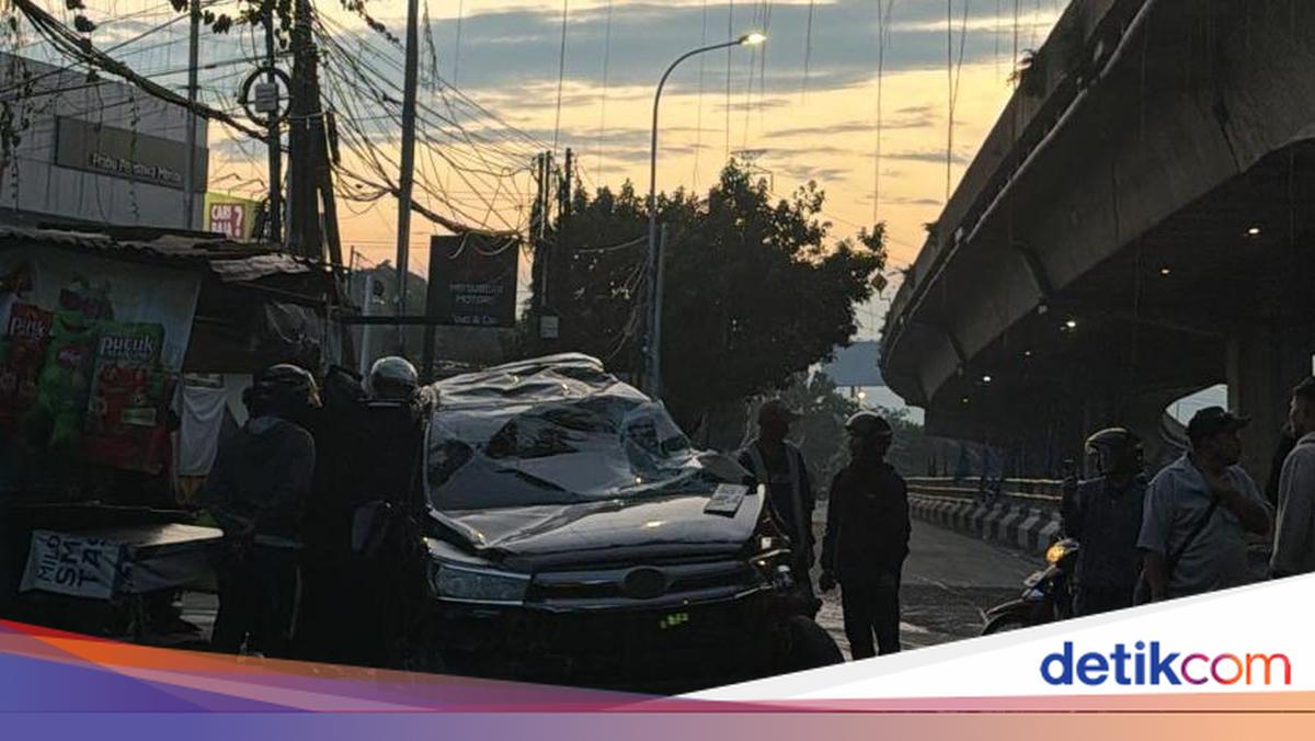 KAI Tuntut Ganti Rugi Pengemudi yang Mobilnya Tertemper KA di Bogor