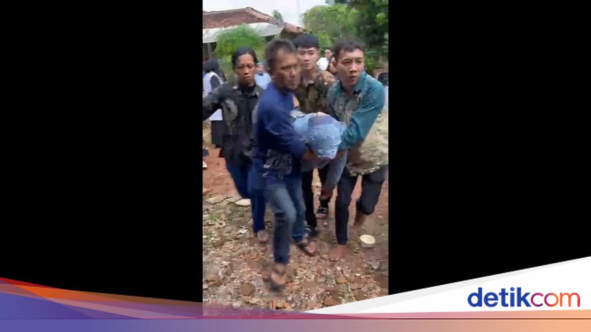 Tragedi di pesta pernikahan di Purwakarta saat pemilik hajatan, Dadang, dikeroyok preman setelah tolak permintaan uang. Belahan bambu ditemukan sebagai senjata. Berikut ulasannya!

Via @detikjabar_