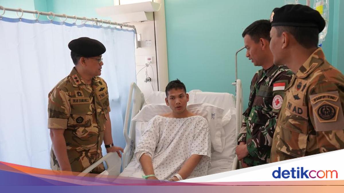 Komandan PMPP TNI Jenguk Prajurit Luka-luka Buntut Serangan di Lebanon