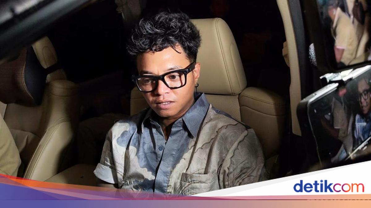 To the Point! Reaksi Reza Arap dan Fuji Hadapi Seruan Furap