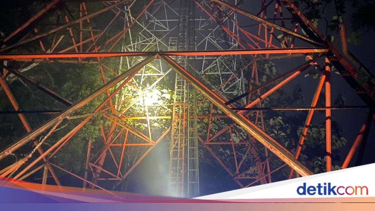 Pemuda di Banyumas Nekat Mau Akhiri Hidup Panjat Tower 70 Meter gegara Asmara