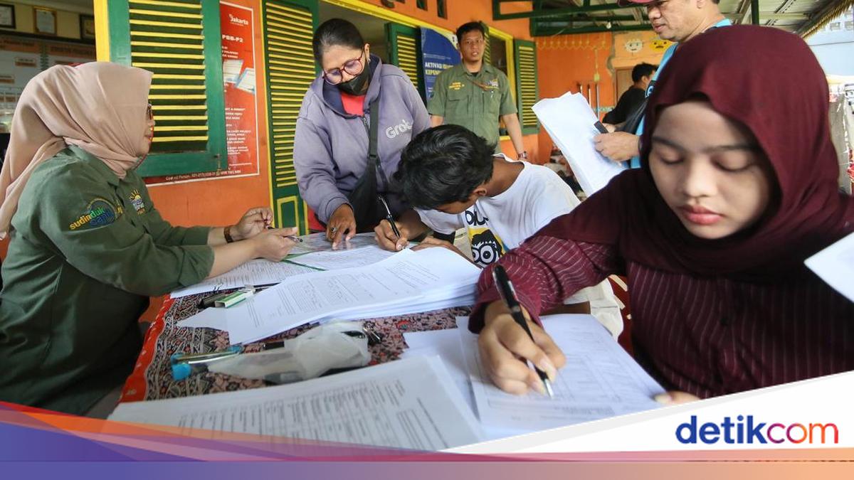 Mengelola Gelombang Urbanisasi: Pemprov DKI Aktif Mendata Pendatang Baru Pascalebaran Pendatang Baru Membeludak, Pemprov DKI Gencarkan Pendataan dan Perekaman KTP