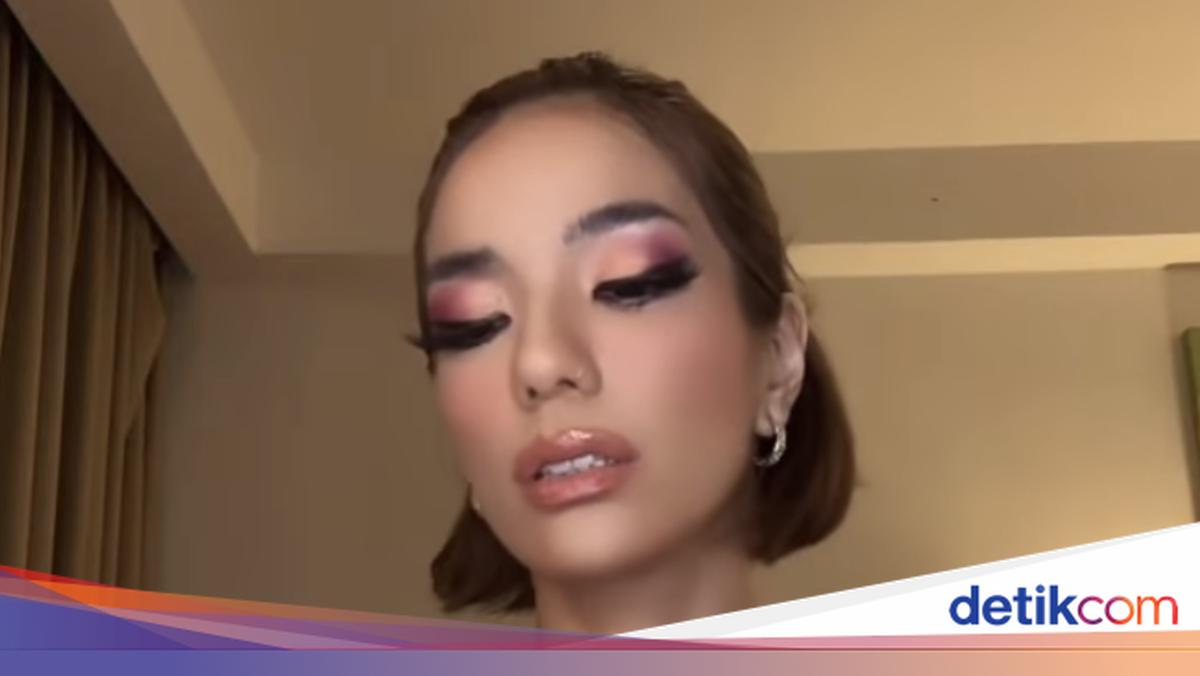 Jawaban Jleb Sheila Marcia soal Diminta Gak Pakai Baju Terbuka saat Nge-DJ
