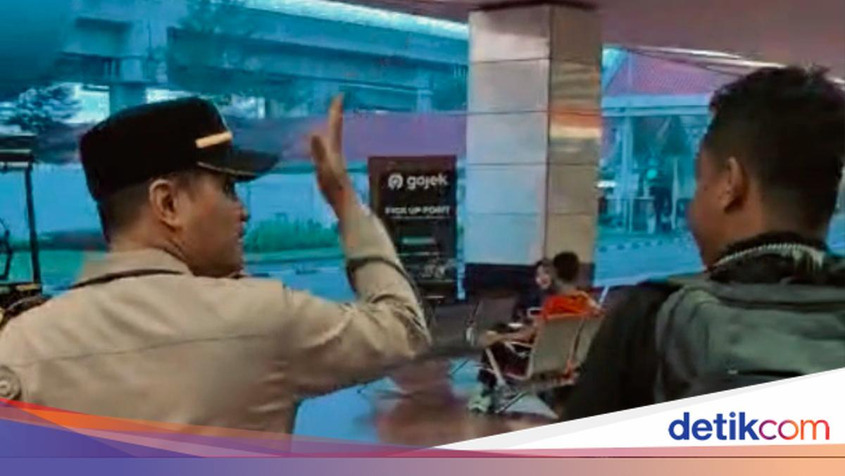 Respons 110, Polisi Bantu Pulangkan Pria Kebingungan di Bandara Soetta