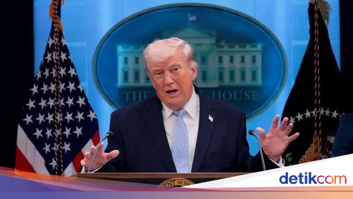 Presiden AS Donald Trump menerima 10 poin proposal Iran sebagai dasar untuk negosiasi lebih lanjut guna mengakhiri perang. Berikut ini isi proposal tersebut.