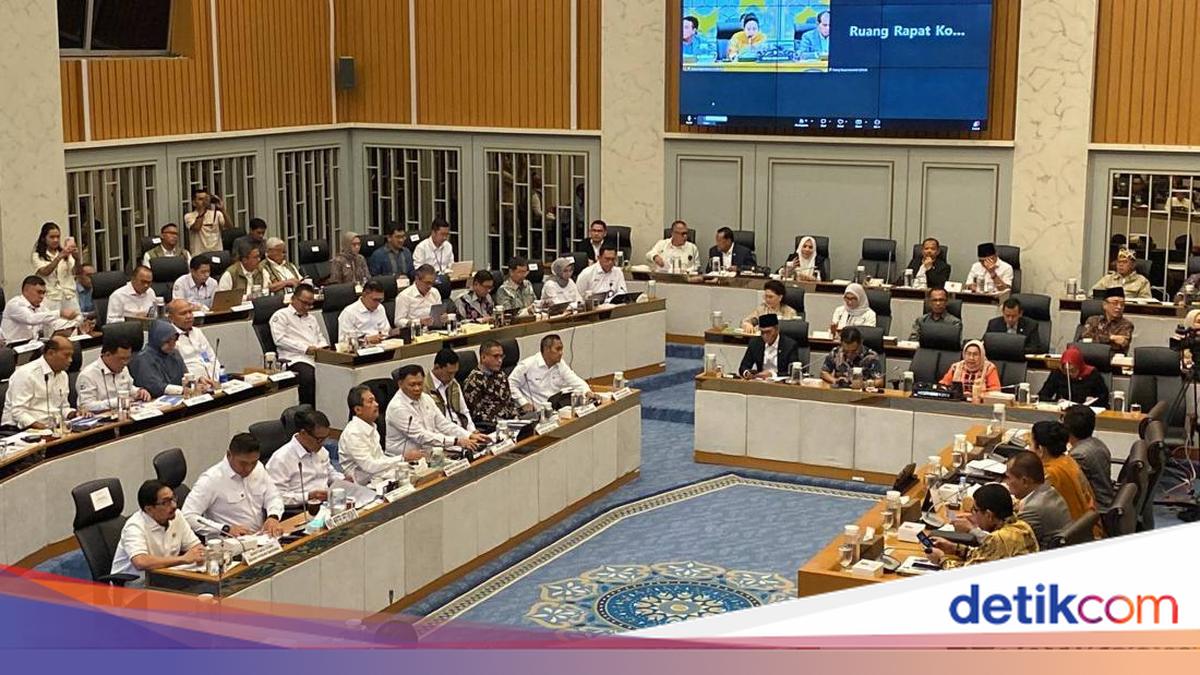 Trenggono Ungkap Dampak Geopolitik ke BBM Nelayan hingga Ekspor