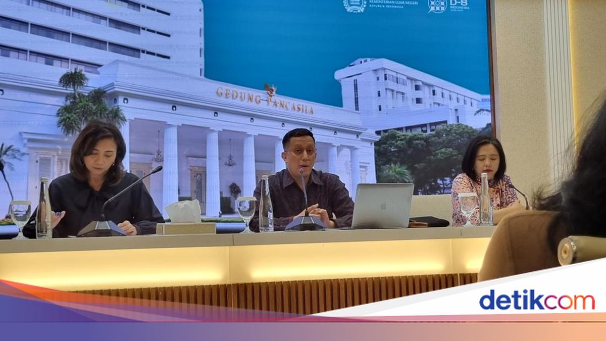 Kemlu Upayakan 2 Kapal Pertamina Segera Lewati Selat Hormuz dengan Lancar