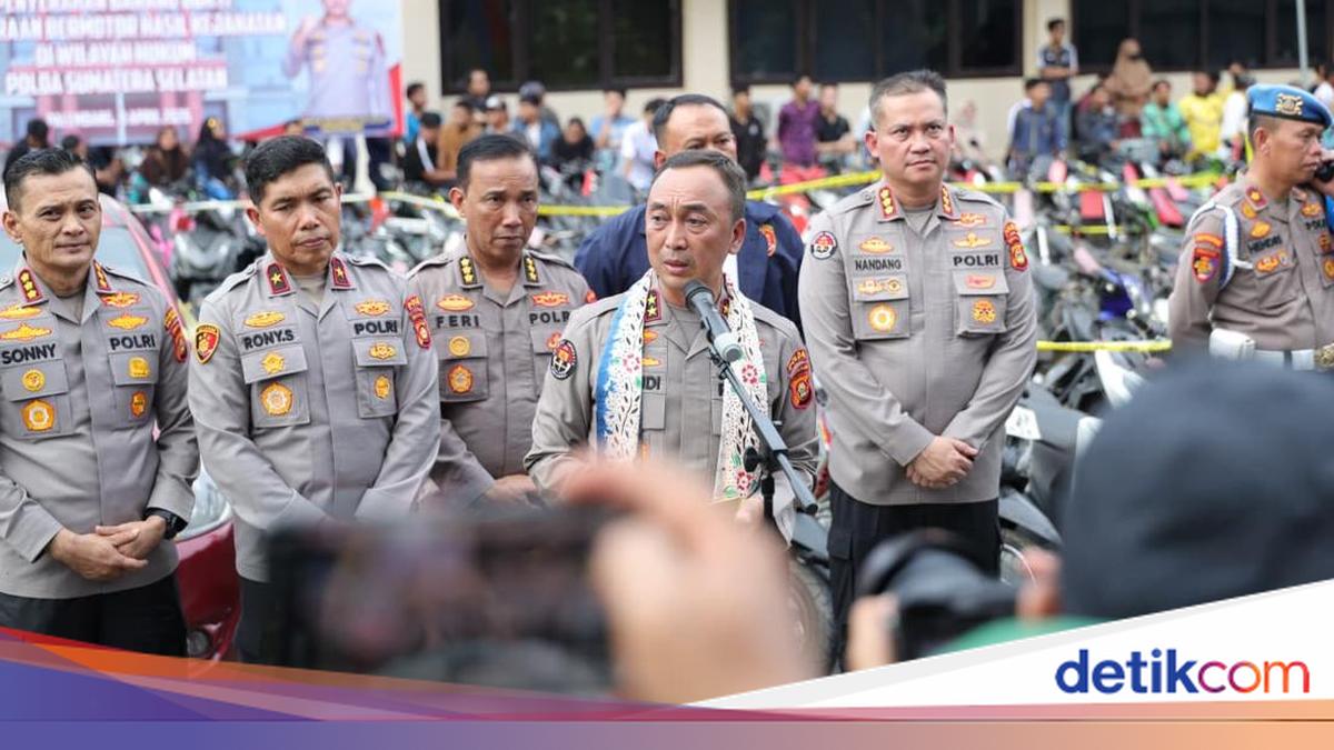 Kapolda Sumsel Serahkan 497 Unit Barbuk Curanmor, Tekankan Restorative Justice