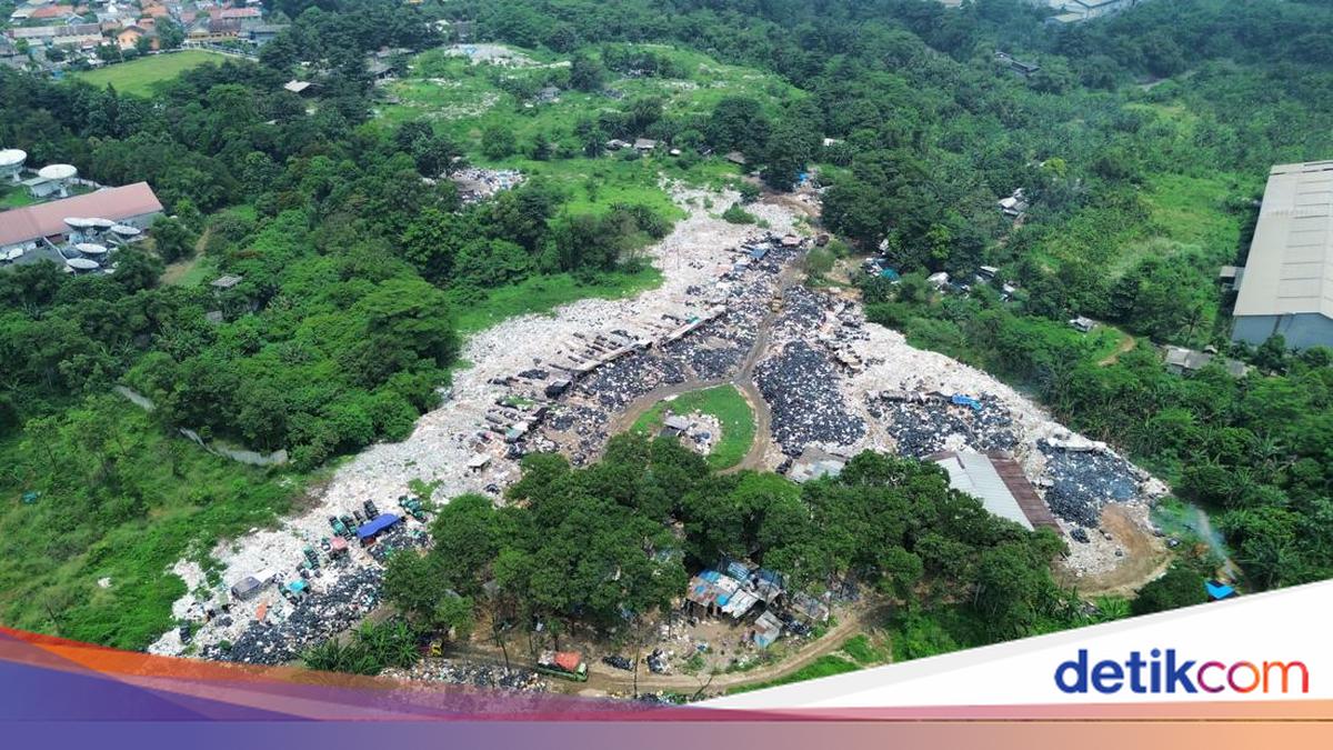 DLH Kabupaten Bogor Segel Tempat Pembuangan Sampah Ilegal di Klapanunggal