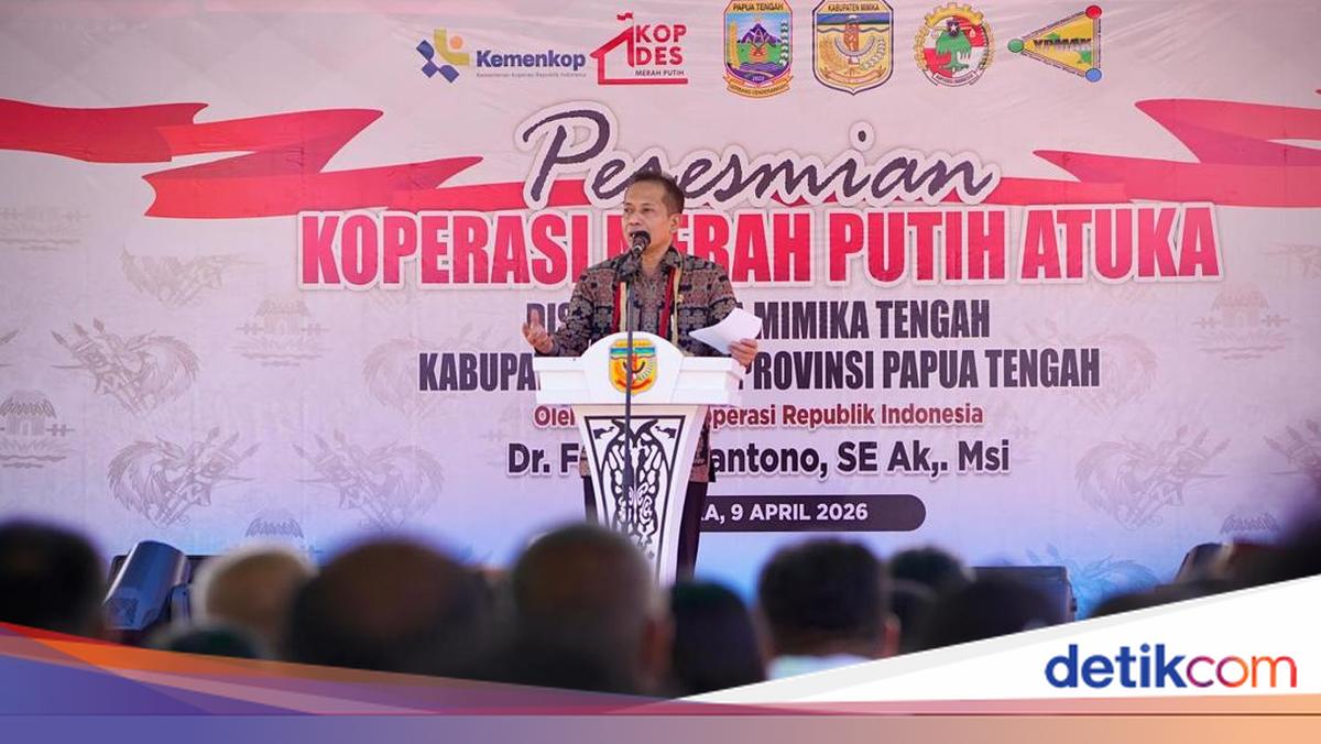 Menkop Resmikan Operasional Kopdes Merah Putih di Atuka Mimika Papua Tengah