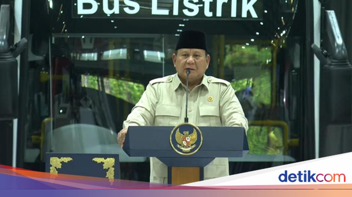 Prabowo Minta Gubernur hingga TNI Beli Mobil Listrik Dalam Negeri
