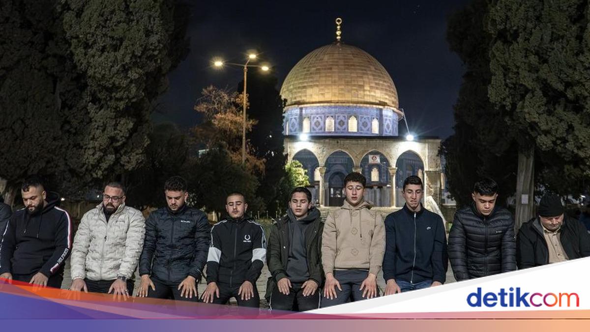 Usai Ditutup Israel 40 Hari, Masjid Al Aqsa Kini Dibuka Lagi