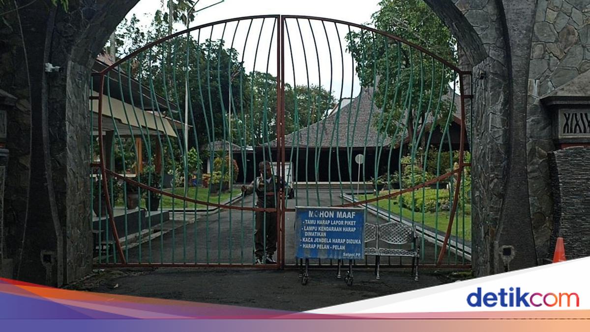 KPK menetapkan Bupati Tulungagung Gatut Sunu Wibowo dan ajudannya, YOG, sebagai tersangka dugaan pemerasan terhadap 16 Kepala OPD. KPK mengungkap bagaimana kasus pemerasan itu terbongkar.