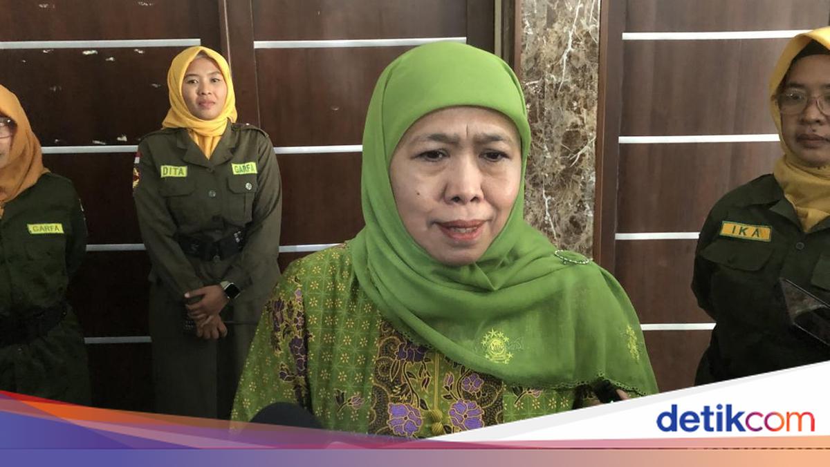 Gubernur Khofifah Indar Parawansa buka suara terkait seringnya KPK melakukan OTT di Provinsi Jawa Timur. Ia menyebut koordinasi intensif kepala daerah dan KPK sudah sering dilakukan bahkan ada grup WA.

Via @detikjatim_