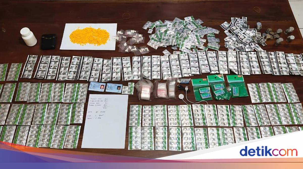 Polisi Bongkar Peredaran Ilegal 2.311 Butir Obat Keras di Pasar Laladon Bogor