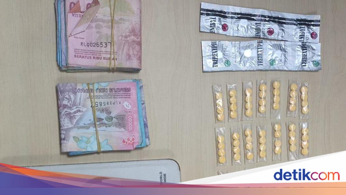 Polisi Ringkus Pengedar dan Pemasok Obat Keras di Bogor, Ratusan Tramadol Disita