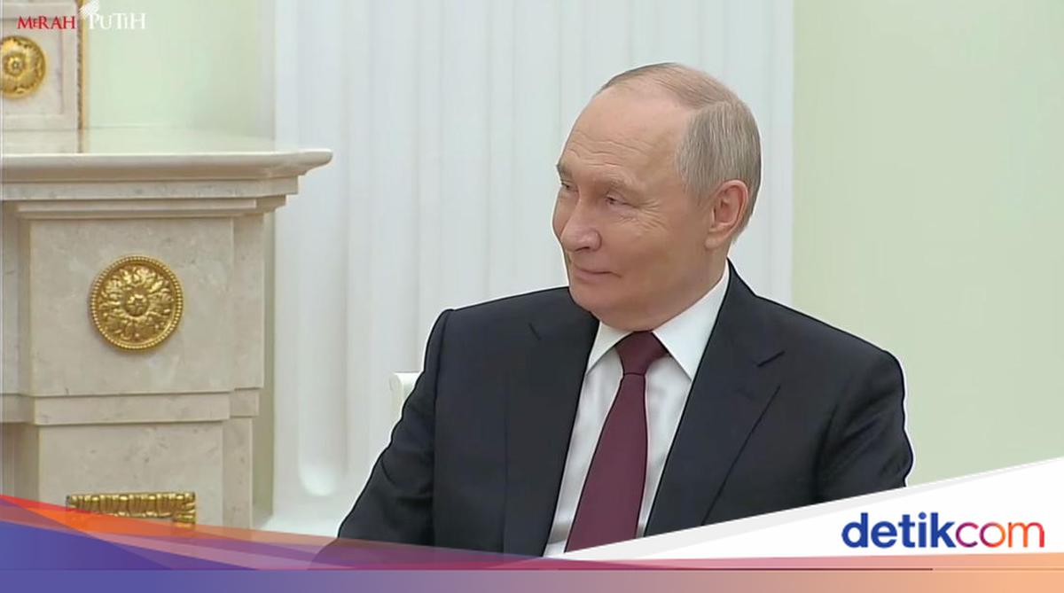 Semringah Putin Saat Prabowo Ucapkan Hari Paskah dan Hari Kosmonaut