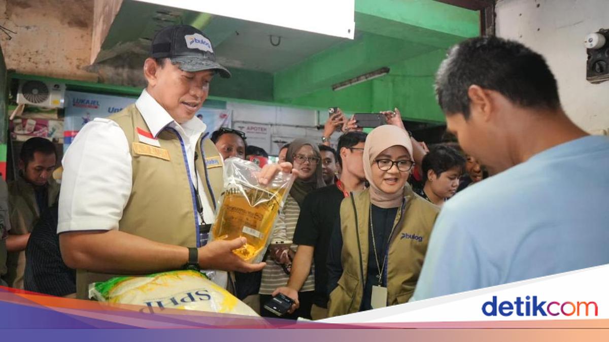 Dirut BULOG Sidak Pasar-pasar di Jakarta, Pastikan Stok Minyakita Aman