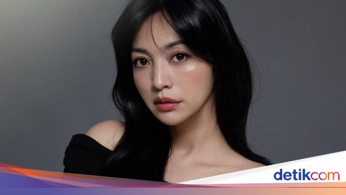 Saat Hesti Purwadinata Balik Setelan Model Lagi