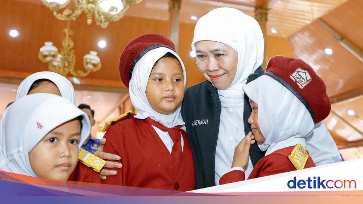 Pemprov Jatim Berlakukan Pembatasan Gadget di SMA, SMK, dan SLB