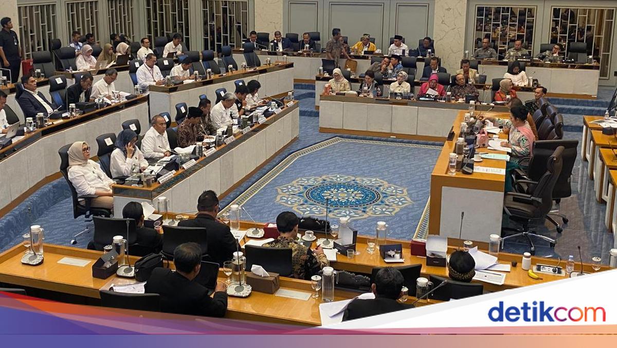 Menhut Jelaskan Alasan Pengunjung TN Komodo Dibatasi 1.000 per Hari