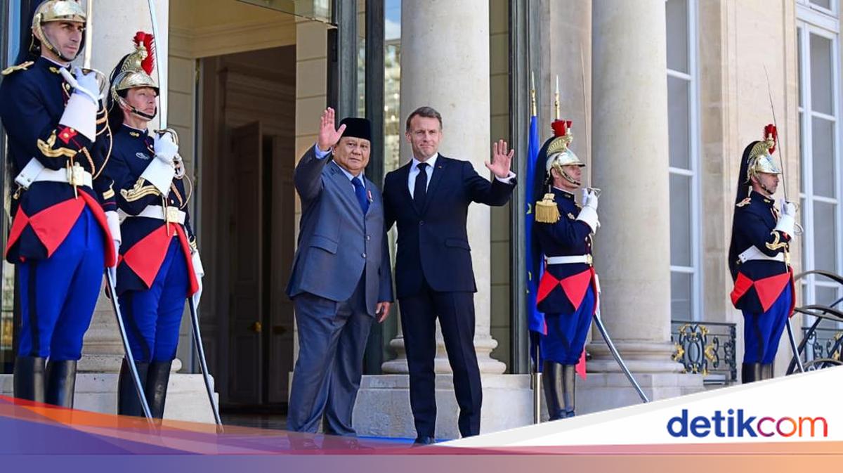 Prabowo Bertemu Macron di Istana Élysée, Disambut Guard of Honor Prancis