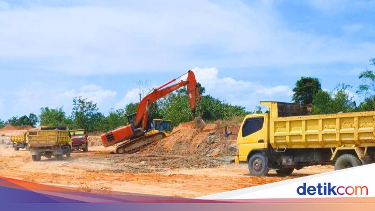 DLH Kaltara menjelaskan aktivitas tambang pasir CV Simoren Tri Putri yang picu keluhan banjir lumpur. Perusahaan belum miliki AMDAL dan persetujuan lingkungan.

Via: @detikkalimantan