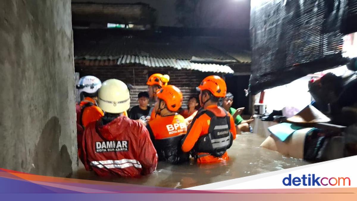 Hujan Deras di Solo Sebabkan Banjir, Ratusan Rumah di 8 Kelurahan Terendam