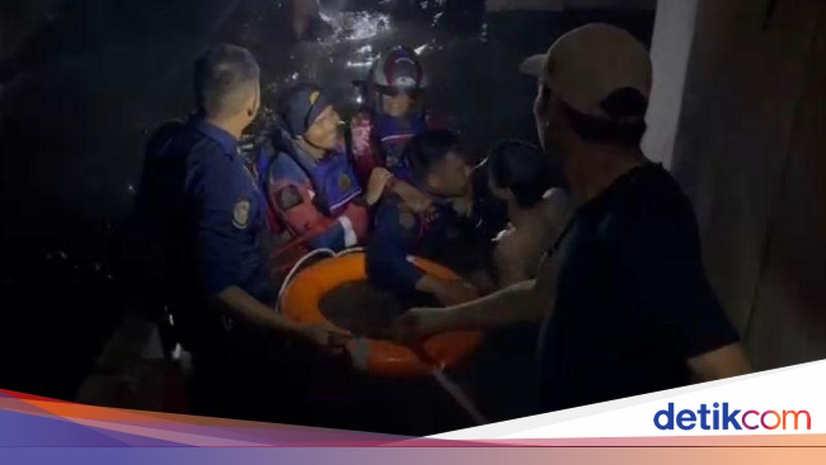 Banjir Landa 16 Kecamatan di Bandar Lampung, Satu Warga Meninggal Dunia