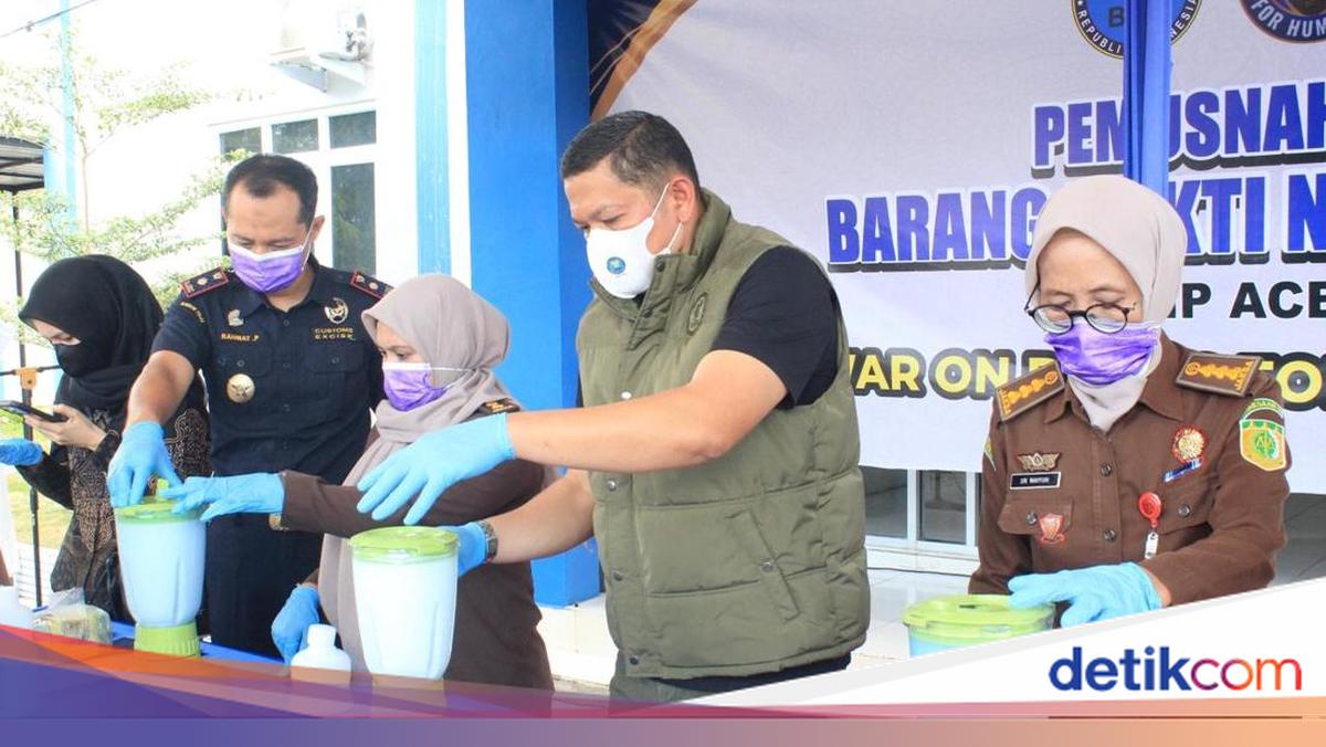 BNN Aceh Musnahkan Barang Bukti Kasus 4,9 Kg Sabu