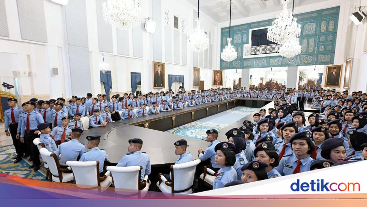 Siswa Taruna Nusantara ke Istana, Dapat Pembekalan dari Mensesneg dan Menlu