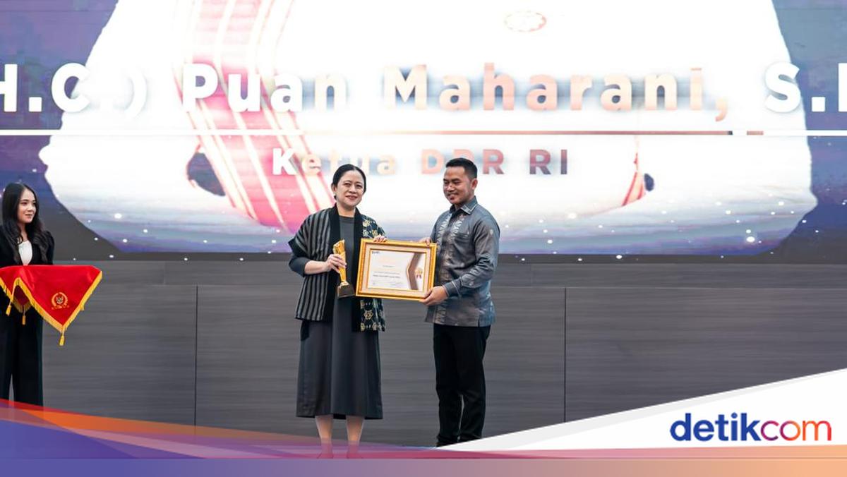 Terima Penghargaan KWP, Puan Soroti Pentingnya Peran Media bagi Kerja DPR
