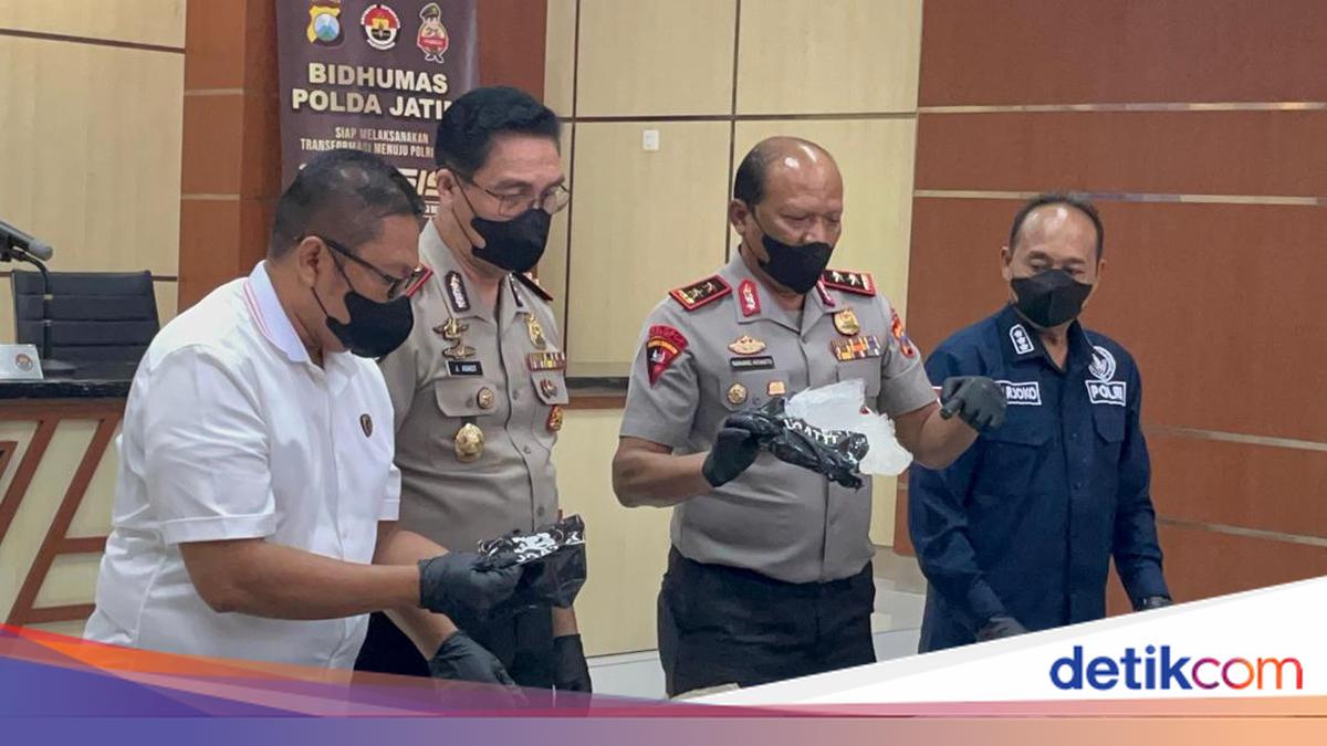 23 Bungkus Kokain Berserakan di Pantai Sumenep, Nilainya Ratusan Miliar