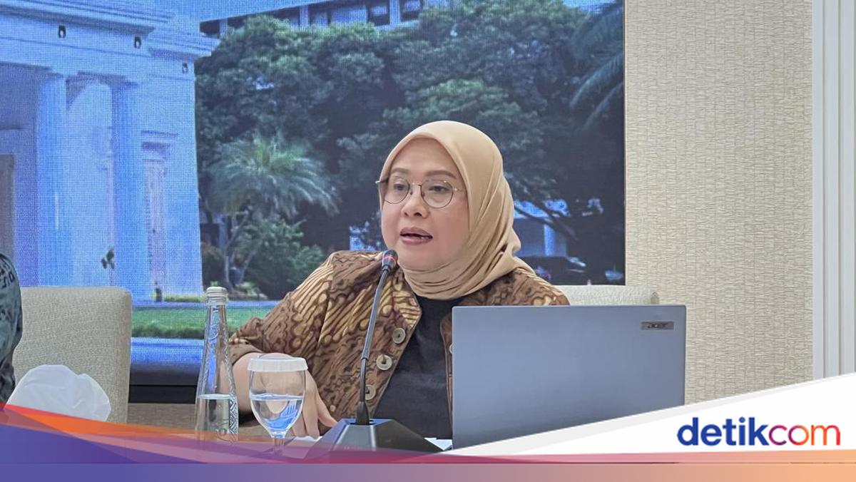 Kemlu Evakuasi 45 WNI dari Iran, Bakal Dipulangkan ke Daerah Masing-masing