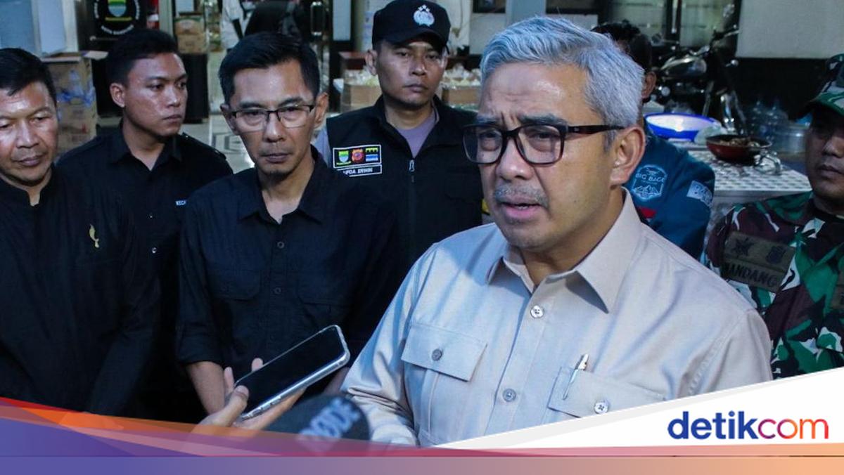 Farhan Tinjau Banjir Derwati-Rancabolang, Siapkan Solusi Permanen