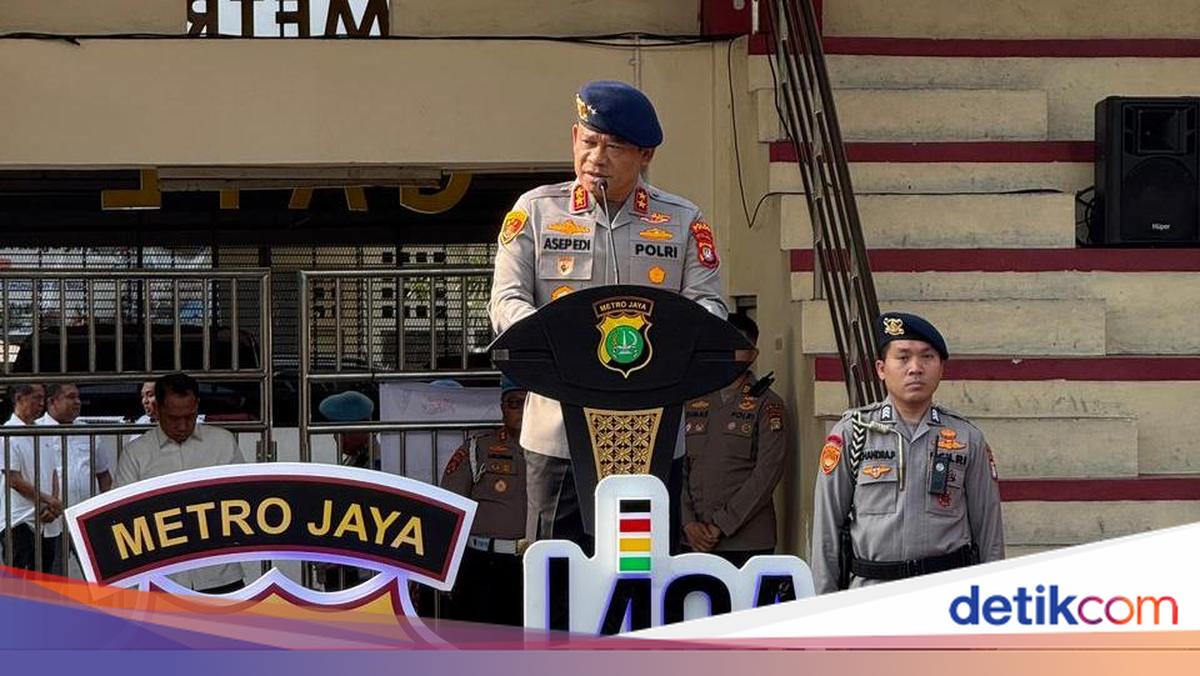 Kapolda Metro Tekankan Humanisme di Apel Brimob: Jangan Sakiti Hati Rakyat