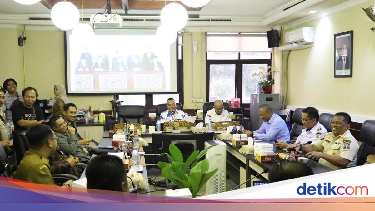 DPRD Surabaya Minta Stigma 'Meksiko' pada Jukir Dihapus