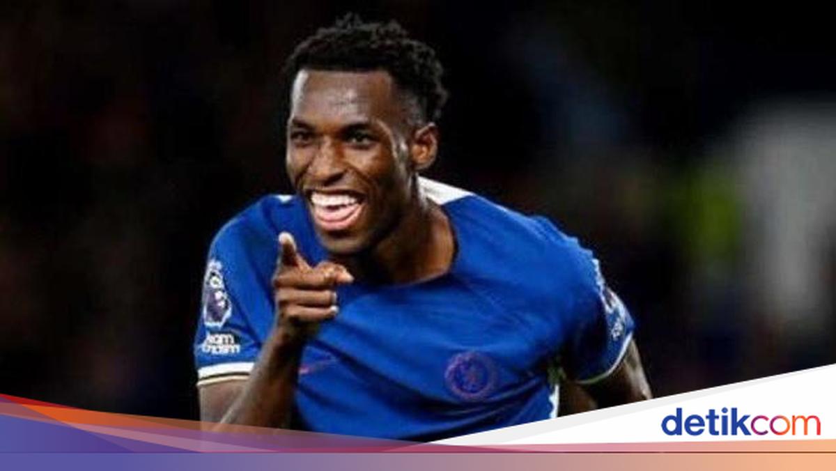 Meme Pedas! Chelsea Tumbang 5 Kali Beruntun, Dibantai Brighton Tanpa Balas