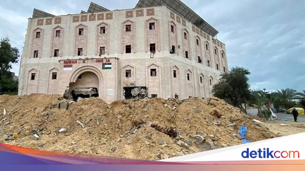 RI Kecam Israel Pasang Spanduk 'Rising Lion' di Reruntuhan RS Indonesia Gaza