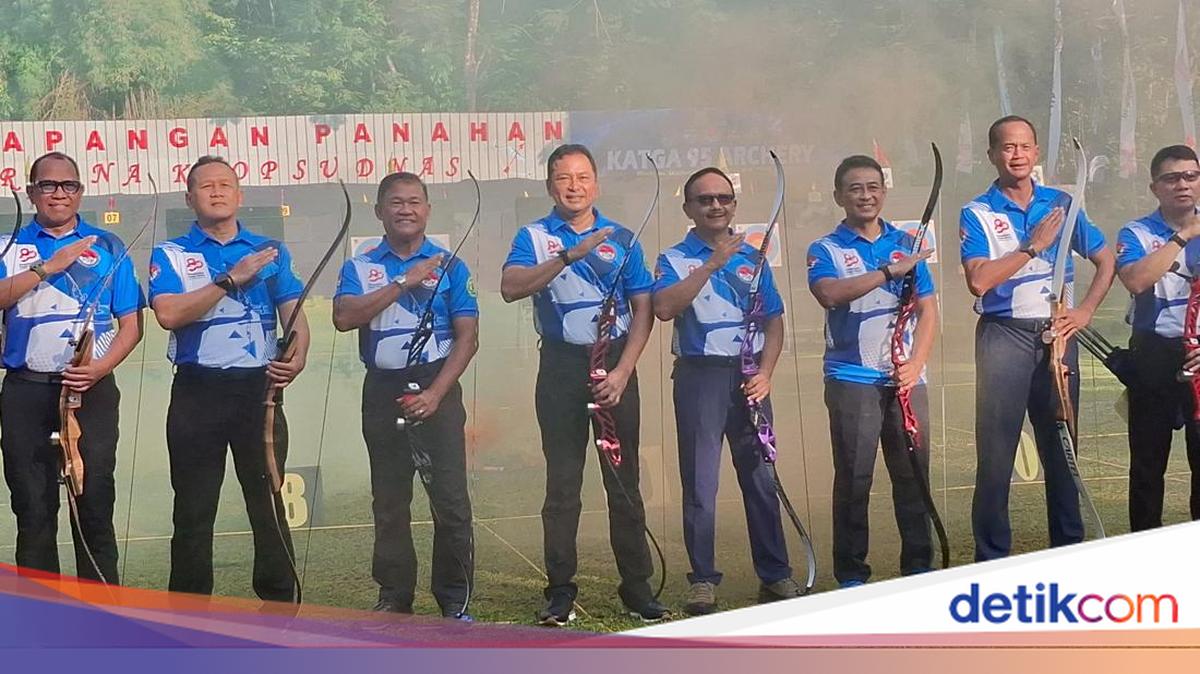 KSAU Buka Kejuaraan Panahan Peringati HUT Ke-80 TNI AU, Diikuti 538 Peserta